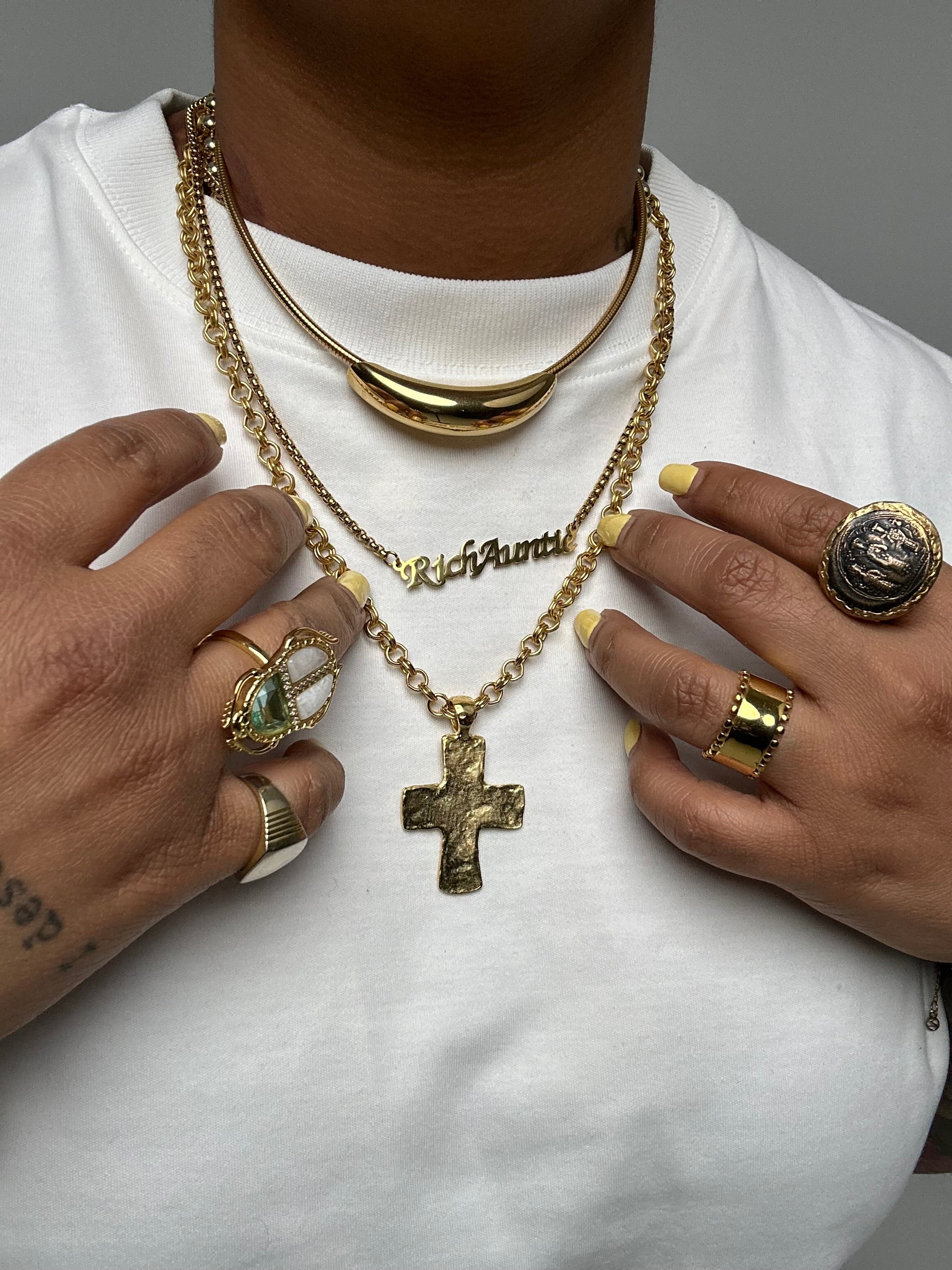 Rich Auntie Chain